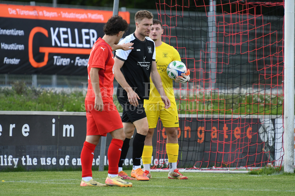 SpVgg Plattling : SpVgg GW Deggendorf | Tobias Eckl (SpVgg GW Deggendorf #23) - Realisiert mit Pictrs.com