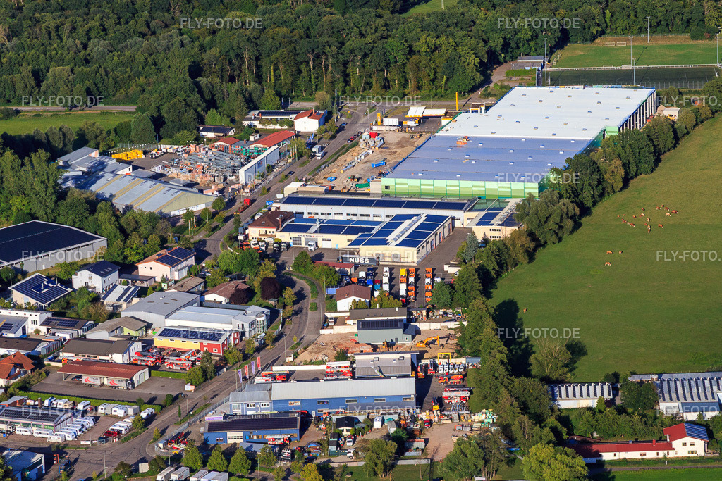 Baustelle zum Bau des neuen Logistikpark der HANSAINVEST und DFI-Real-Estate Kandel nach Abriss des OBI-Markts https://www.hansainvest.de/ https://www.dfi-re.com/ | Luftbild: Baustelle zum Bau des neuen Logistikpark der HANSAINVEST und DFI-Real-Estate Kandel nach Abriss des OBI-Markts https://www.hansainvest.de/ https://www.dfi-re.com/ im Ortsteil Minderslachen in Kandel im Bundesland Rheinland-Pfalz in Deutschland. Foto: IMG_149493.jpg vom 31.08.2025 durch Werner Riehm/FLY-FOTO.de - Realisiert mit Pictrs.com