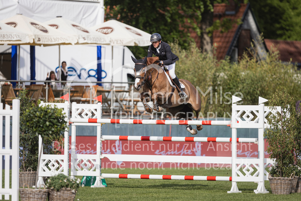 240510_Hamburg_Flottbek5Star-200 | Deine schönsten Turniermomente als professionelle Fotos! Entdecke hochwertige Pferdesport-Fotografie im Online-Shop. Jetzt Fotos finden & bestellen!