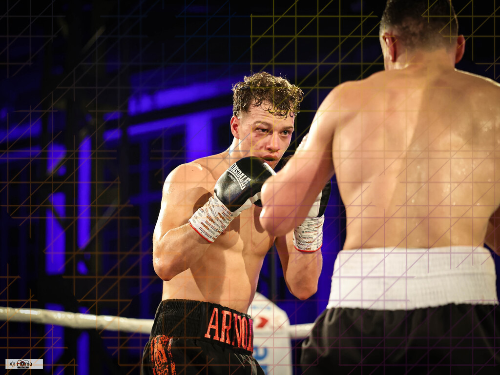Domenik Arnold erster WM KAmpf 02 2026 tomafocus TB00151 | professionelle Sport- und Eventfotografie von Tomafocus – dynamische Bilder, emotionale Momente und hochwertige Aufnahmen für jeden Anlass. - Realisiert mit Pictrs.com