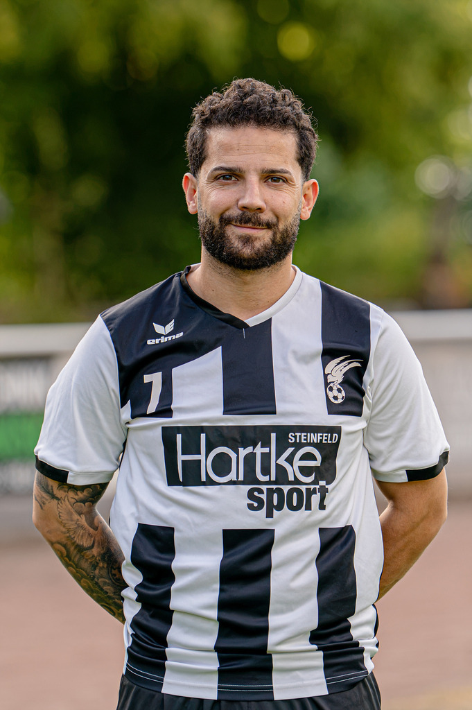 Fußball I Herren I Saison 2026-2027 I Mannschaftsfoto I SV Falke Steinfeld I - Bezirksliga Weser-Ems 4 I 21.07.2026 0020 | jns.sportfotos - Realisiert mit Pictrs.com