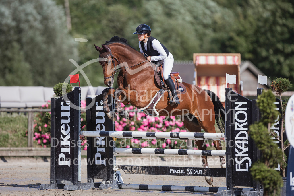 240628_LüPfSpTa_A2-Stil-224 | Deine schönsten Turniermomente als professionelle Fotos! Entdecke hochwertige Pferdesport-Fotografie im Online-Shop. Jetzt Fotos finden & bestellen!