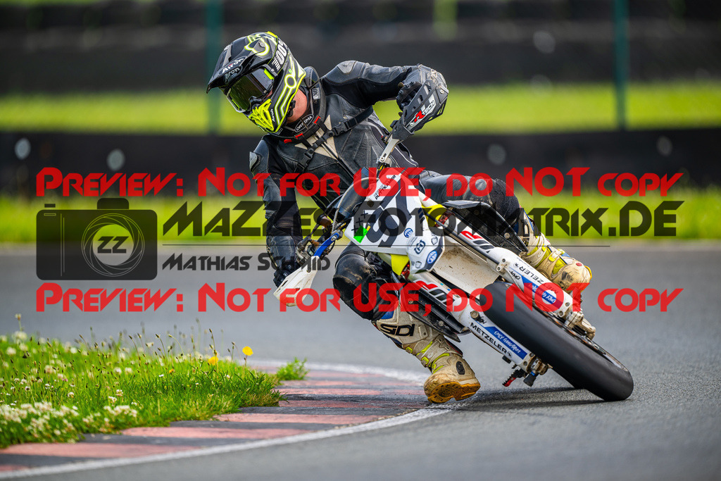 MaZZes_FotoMatrix_240621_6007705_8228 | GRUEN