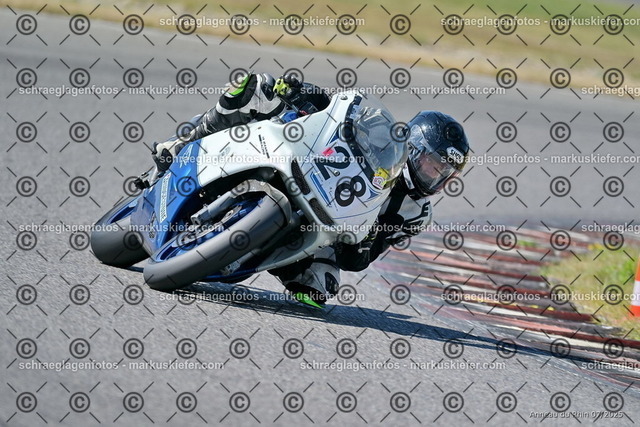 25bt04-0312 | markuskiefer.com - Realisiert mit Pictrs.com