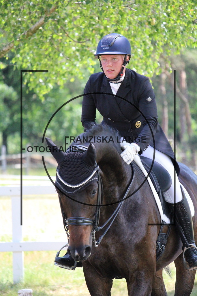 IMG_7433 | franziskalange - Realisiert mit Pictrs.com