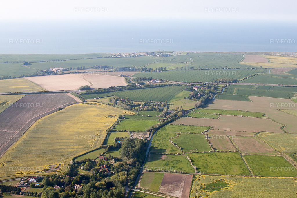Vue aérienne: Vue de la ville à Chislet dans le département Angleterre, Grande Bretagne. Photo: IMG_50358.jpg prise le 27/05/2012 par Werner Riehm/FLY-FOTO.eu – Résolution de l'original: 4752 x 3168 px