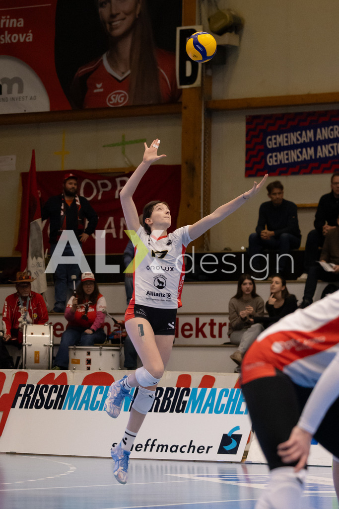 Volleyball I Frauen I Saison 2025-2026 I Volleyball NLA | Women I 1/4 Finals I VC Kanti Schaffhausen - BIWI Volleyball Franches-Montagnes I 21.02.2026 | 17 Abigaël Gilomen (CH) (BIWI VFM) – Mittelblock - Realisiert mit Pictrs.com