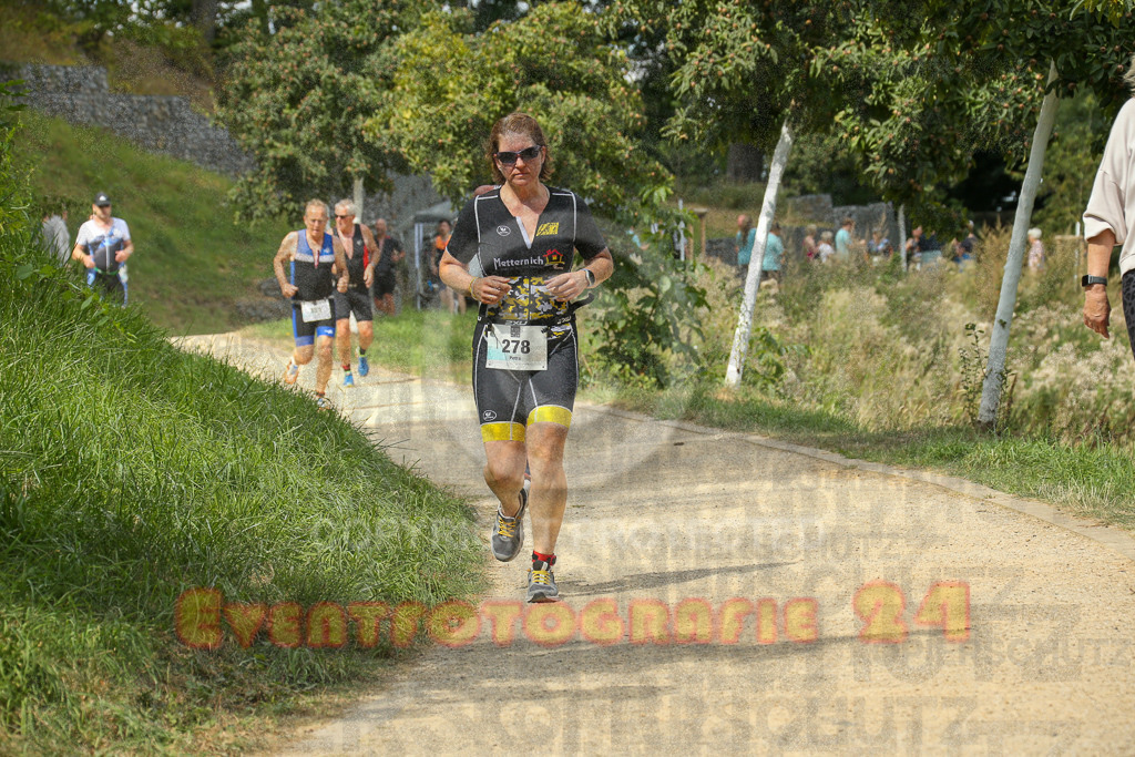250824_1343_EX1_3363 | Sportfotografie im Rhein-Sieg Kreis, Köln, Bonn, NRW, Rheinland Pfalz, Hessen, etc. Unser Tätigkeitsfeld umfasst den Laufsport vom Volkslauf über den Marathon, Duathlon, Triathon bis zum Ultralauf wie Kölnpfad Ultra oder Schindertrail.