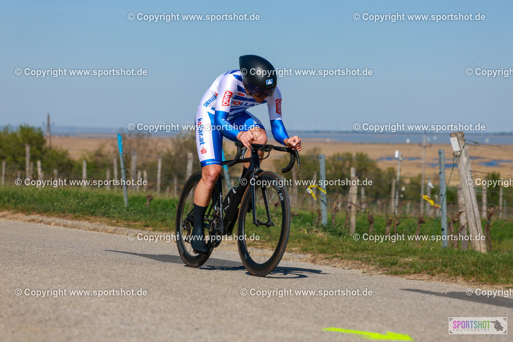 615_AR6_8195 | Neusiedlersee Radmarathon 2026@sportshot_your_pictrs #yourpictures#roadtowm2029 #nrm #neusiedlerseeradmarathon #neusiedlersee #neusiedlerseetourismus #burgenland #mörbisch #nrm26 #burgenlandtourismus #voglundco #poweredbyburgenlandtourismus #radsport #rad #marathon #ucigranfondo #visitburgenland #ucigranfondoworldseries