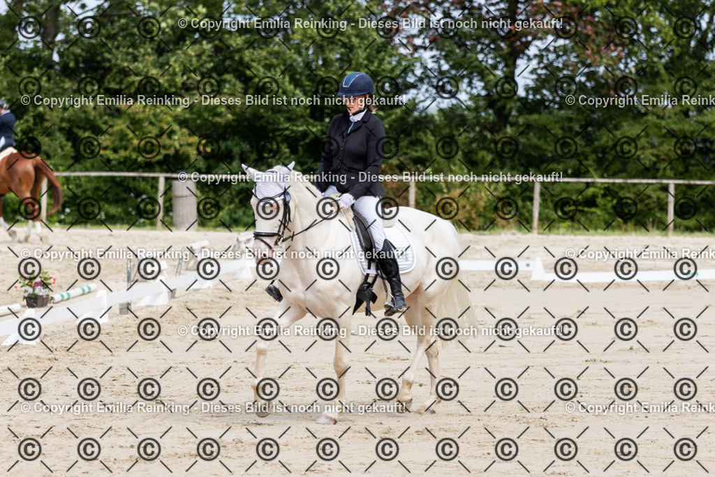 CL5A4395 | Emilia Reinking Fotografie - Realisiert mit Pictrs.com