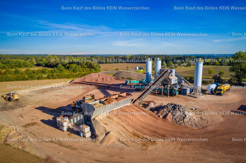 Mammendorf A2 Betonwerk Luftbild-0008 | Luftbilder aus Sachsen-Anhalt von über 200 Orten: Städte, Landschaften, Burgen, Schlösser, Industrie und Sehenswürdigkeiten – fotografiert aus dem Tragschrauber und mit der Drohne. - Realisiert mit Pictrs.com