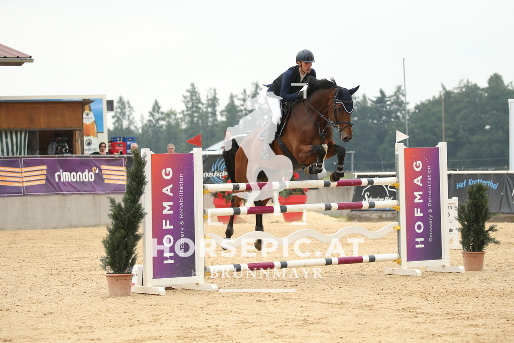 DL2Q6959 | Willkommen bei Brunnmayr - Design & Fotografie – Ihrem Spezialisten für Reitturniere und Pferdeveranstaltungen in Oberösterreich, Salzburg und Bayern! Seit über 17 Jahren sind wir leidenschaftlich dabei.