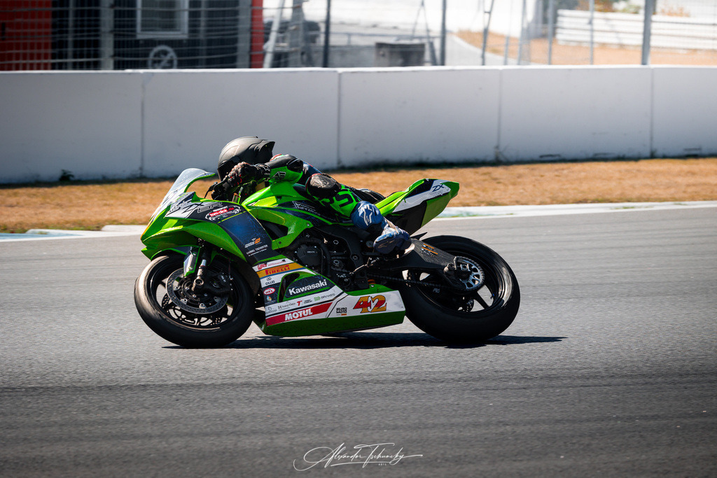 Ducati Trackday Hockenheimring 2026 | Entdecken Sie die faszinierende Welt von Alexander Tschuncky Arts: Kreative Fotografie, atemberaubende Automobilkunst und hochwertiger Bilderdruck. Lassen Sie sich inspirieren! - Realisiert mit Pictrs.com