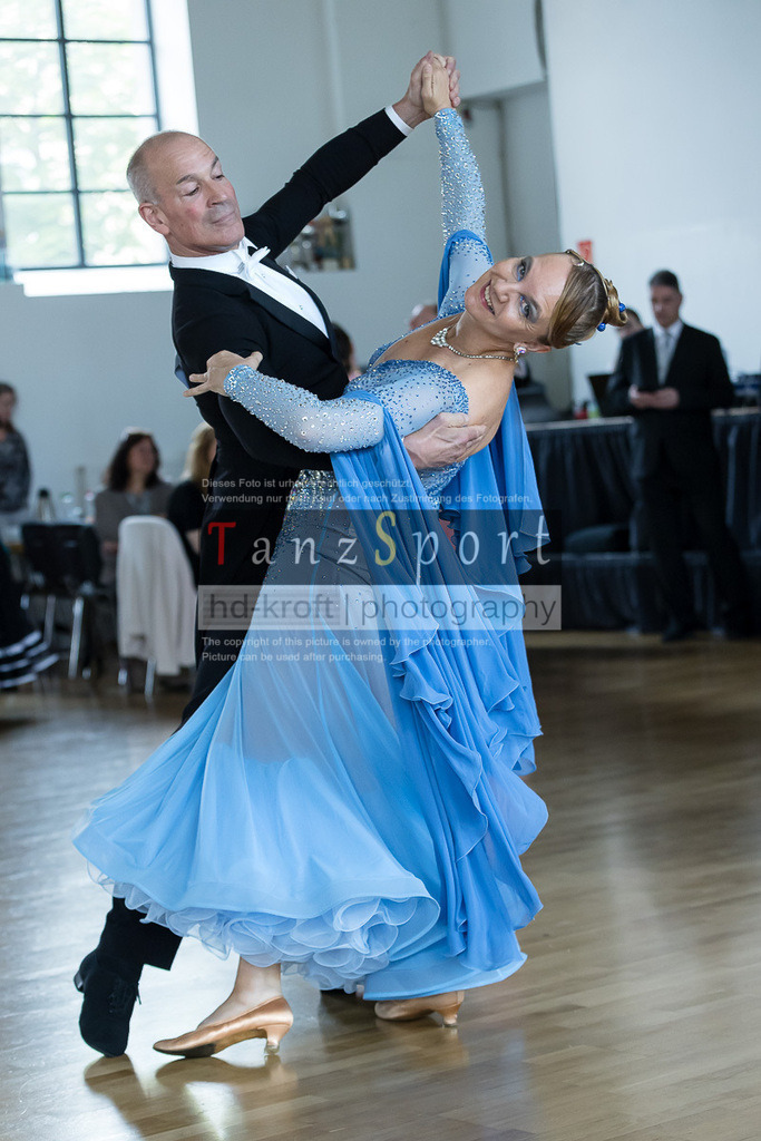 20240525_RL-Masters3-Std_5582 | Tanzsportbilder, Standardtanz, Lateintanz, WDSF, DTV, LTVB, dancecomp, goc, hessen tanzt, blaues band der spree, walzer, tango, wiener walzer, slowfox, quickstepp, samba, rumba, cha-cha-cha, paso doble. jive, hd-kroft photography, turniertanzsport