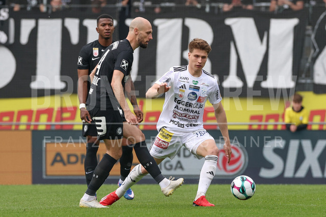 SK Puntigamer Sturm Graz vs TSV Egger Glas Hartberg – Championship Group    | Graz, Austria, 12.Apr.26 - SOCCER - ADMIRAL Bundesliga, SK Puntigamer Sturm Graz vs TSV Egger Glas Hartberg. The image shows Jon Gorenc Stankovic (STU) and Marco Hoffmann (Hartberg).    