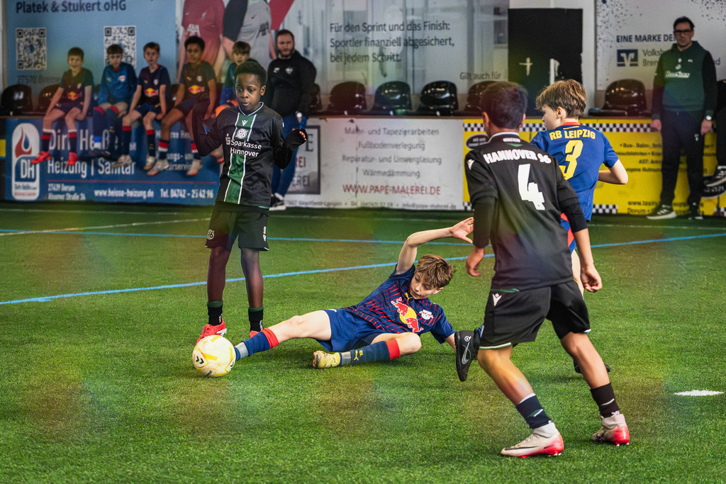 blr.pics-365 | Professionelle Fußball- und Sportfotografie. Spielbilder online ansehen und kaufen – Einzelbilder oder komplette Galerien in hoher Qualität. - Realisiert mit Pictrs.com