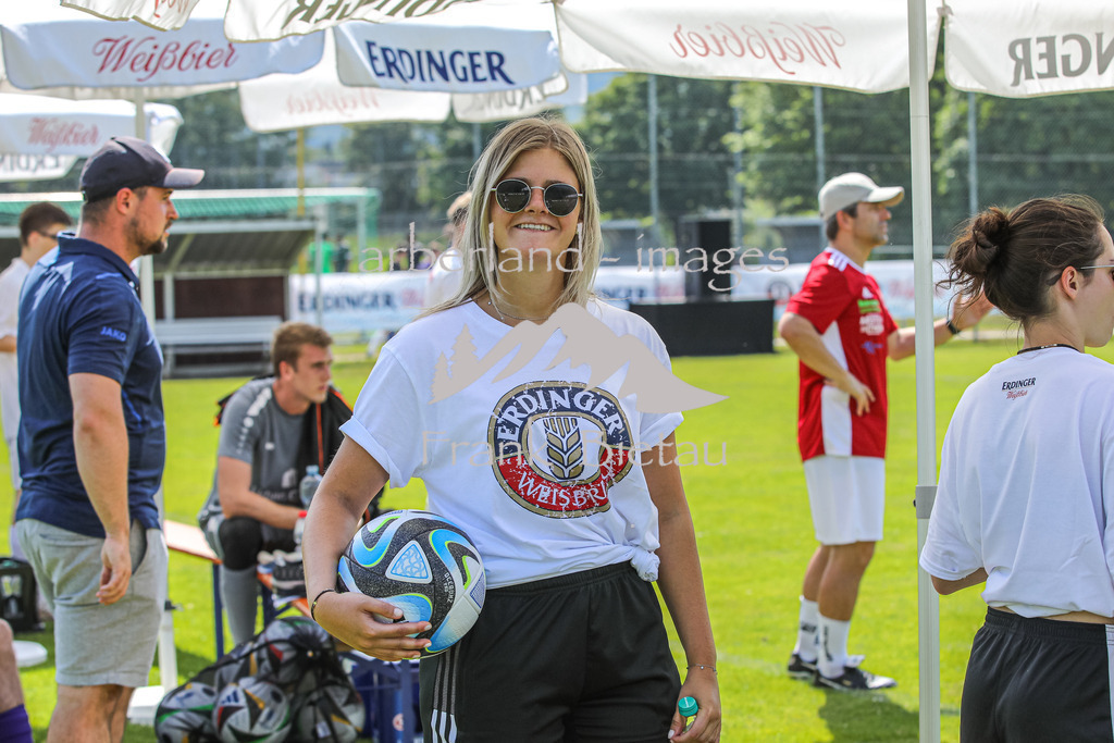 OE7A9720 | Medien- Sport- Entertainmentfotos
