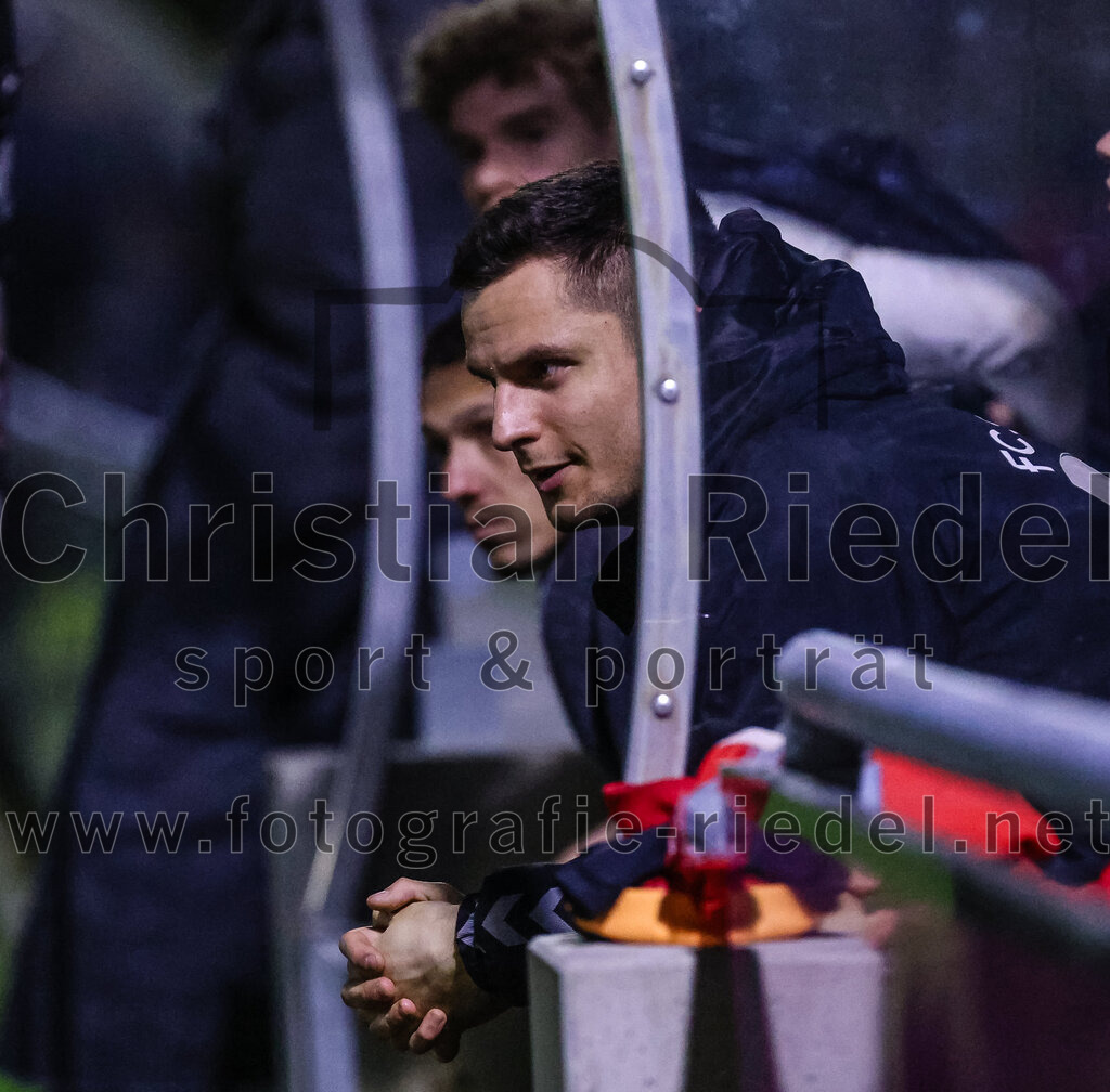 2024-03-28_111_FC_Schwaig_gegen_VfB_Forstinning | Oberding, Deutschland, 28.03.2024:
Fußball, Landesliga Südost 2023 / 2024, 27. Spieltag, FC Schwaig gegen VfB Forstinning, Endergebnis: 2:1

Vincent Sommer (FC Schwaig, #10)

Foto: Christian Riedel / fotografie-riedel.net