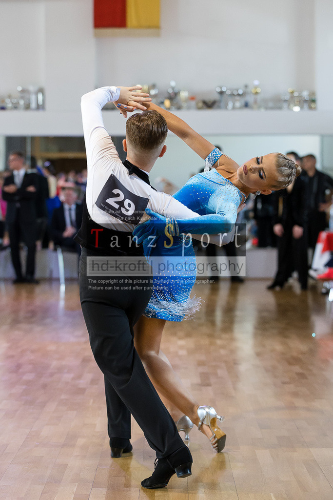 20240615_DM-Jun2-Kombi_09790 | Tanzsportbilder, Standardtanz, Lateintanz, WDSF, DTV, LTVB, dancecomp, goc, hessen tanzt, blaues band der spree, walzer, tango, wiener walzer, slowfox, quickstepp, samba, rumba, cha-cha-cha, paso doble. jive, hd-kroft photography, turniertanzsport
