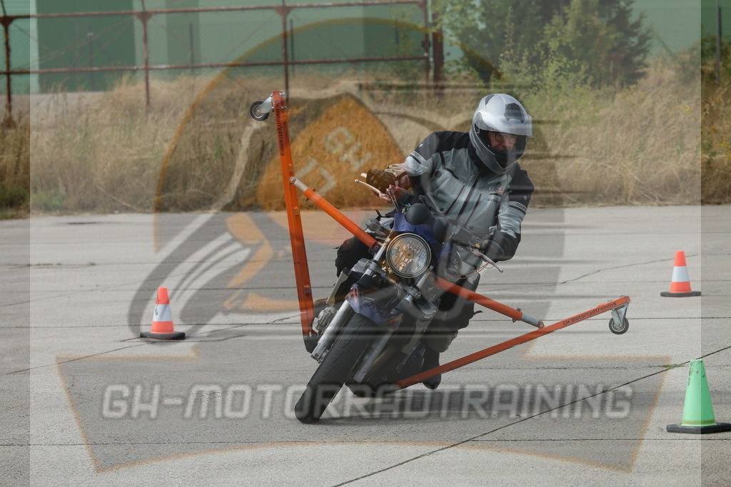 IMG_3525 | gh-motorradtraining-foto.de - Realisiert mit Pictrs.com