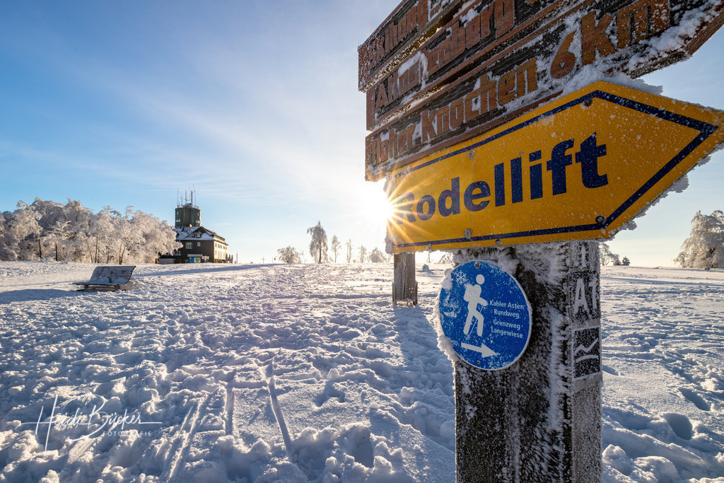 Winterwanderweg auf dem Kahlen Asten | Bilder und Impressionen zu jeder Jahreszeit aus dem Sauerland im Naturpark Sauerland-Rothaargebirge - Realisiert mit Pictrs.com