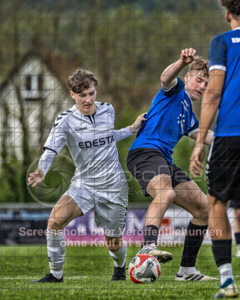 20250426_170739_0460-Bearbeitet | #, SGM 1.FC Donzdorf/Reichenbach (weiß) vs. SGM FV 08 Unterkochen (blau), Fussball, A-Junioren Regionenstaffel Mitte 3 - WfV, Saison 2024/2025, Rasenplatz, Lautertal Stadion, Süßener Straße 16, 73072 Donzdorf, 26.04.2025 - 16:00 Uhr,Foto: PhotoPeet-Sportfotografie/Peter Harich