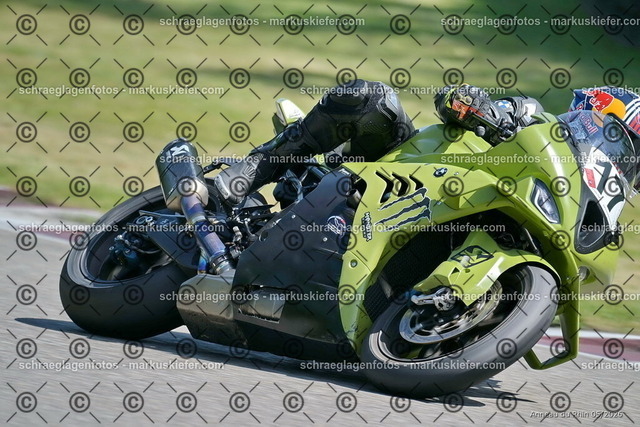 26BT02-1267 | markuskiefer.com - Realisiert mit Pictrs.com