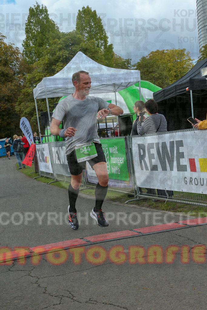 220925_1323_EX1_0658 | Sportfotografie im Rhein-Sieg Kreis, Köln, Bonn, NRW, Rheinland Pfalz, Hessen, etc. Unser Tätigkeitsfeld umfasst den Laufsport vom Volkslauf über den Marathon, Duathlon, Triathon bis zum Ultralauf wie Kölnpfad Ultra oder Schindertrail.