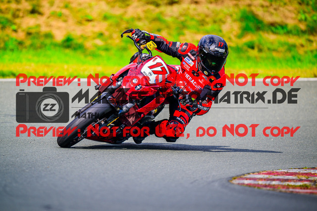 MaZZes_FotoMatrix_240728_6007705_4380 | TWIN