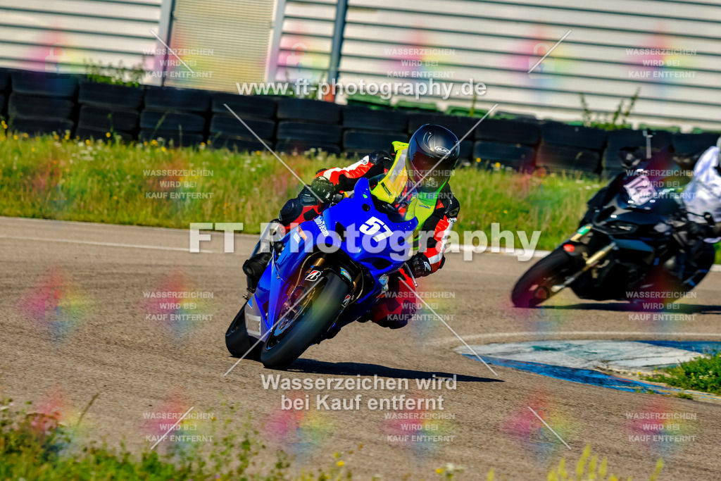 057-1721 | Hier findet Ihr Bilder von Touristenfahrten auf der Nürburgring Nordschleife oder von anderen Veranstaltungen die ich besucht habe. Viel Spass beim Durch Schauen 