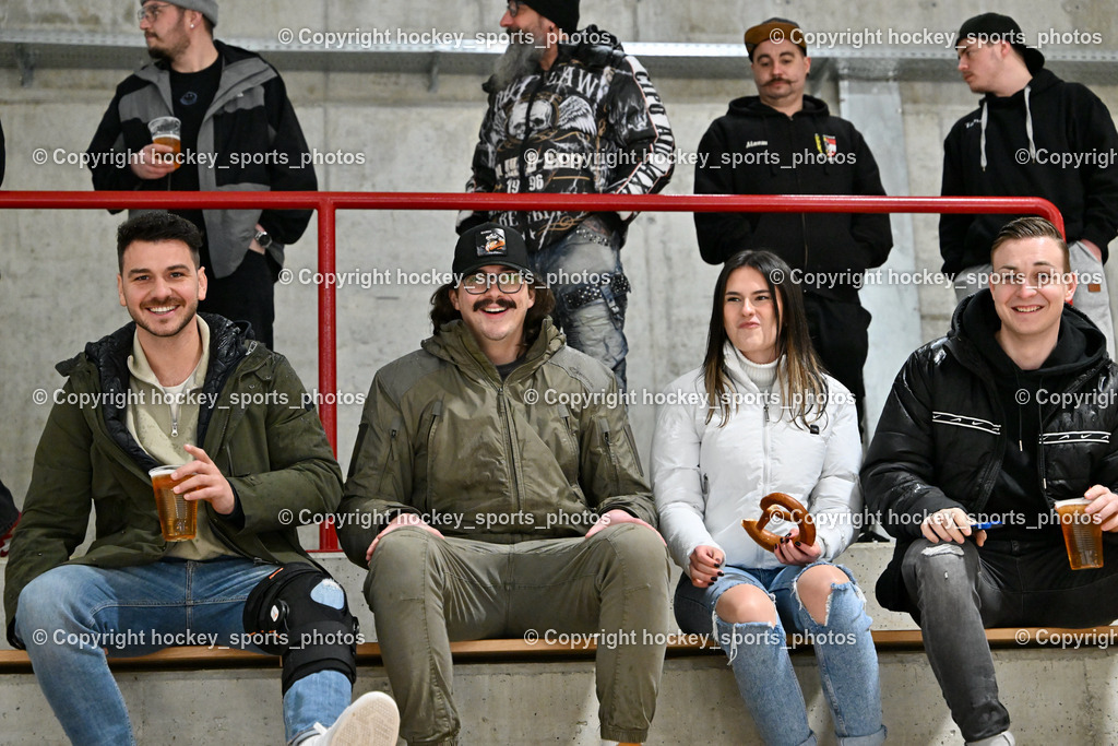 Z9B_1404.JPG | Besucher Eishalle Spittal an der Drau, EC Hornets Spittal vs. ESC Steindorf 23.2.2024, EC Hornets Spittal vs. ESC Steindorf 23.2.2024 am 23.02.2024 in Spittal an der Drau (Eissportzentrum Spittal), Austria, (Photo by Bernd Stefan)