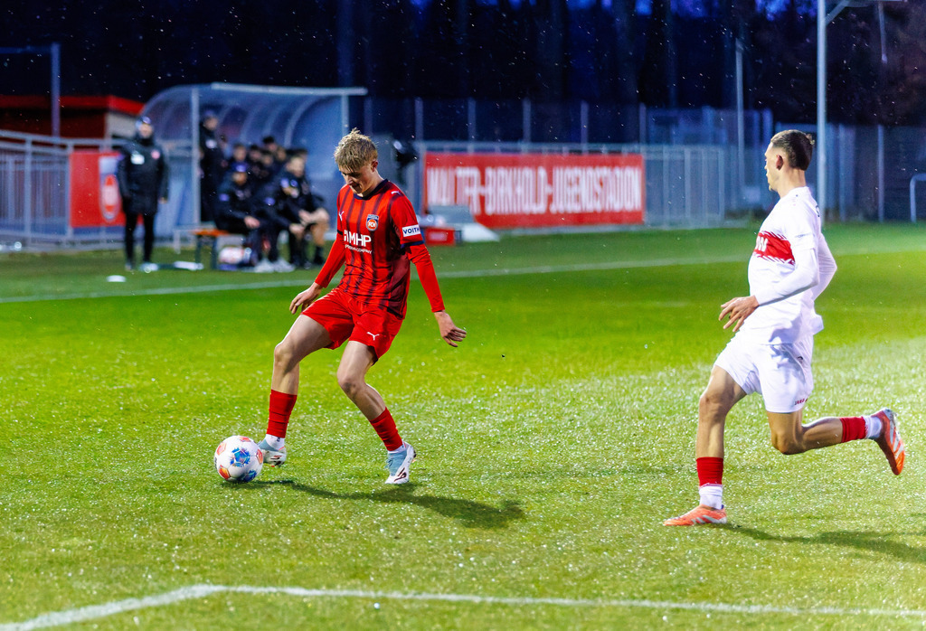FCHVFB_260325_3-15 | 1.FC Heidenheim 1846 vs. VfB Stuttgart, Fußball, A-Junioren, Verbandspokal, 2025/2026, 25.03.2026 in Heidenheim, Rasenplatz, Walter-Birkhold-Jugendstadion(Foto: Michael Bulling) - Realisiert mit Pictrs.com