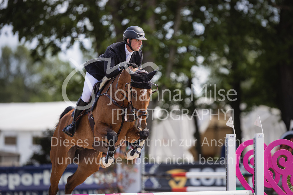 230516_Mühlen_03SprPf-A-455 | Deine schönsten Turniermomente als professionelle Fotos! Entdecke hochwertige Pferdesport-Fotografie im Online-Shop. Jetzt Fotos finden & bestellen!