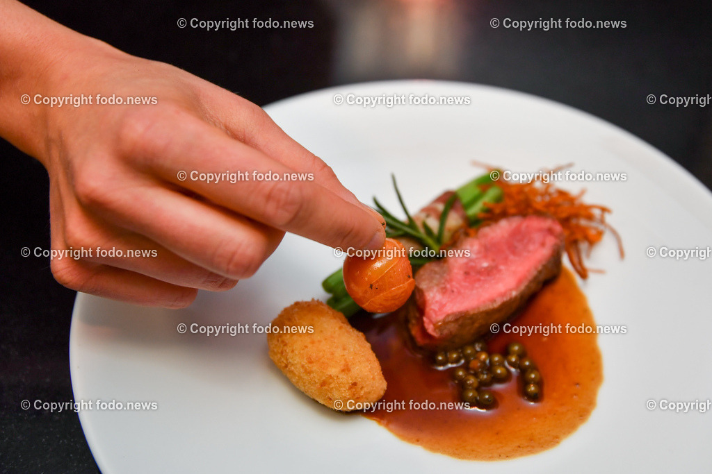 Gastronomie Hotspots_ Das Anton_ 27.02.2023-5 | 27.02.2023, Das Anton Linz, AUT, Gastronomie Hotspots, Culinary Art Festival im Bild Cult Beef vom Beiried mit Sellerie Kroketten und Speckfisolen, Pfeffersouce, Tomaten