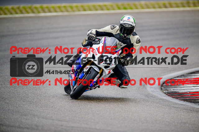 MaZZes_FotoMatrix_240804_6007705_0920 | Fotograf Mathias Schmid
Sportfotograf,
Eventfotograf,
Hochzeitsfotograf,
Portraitfotograf