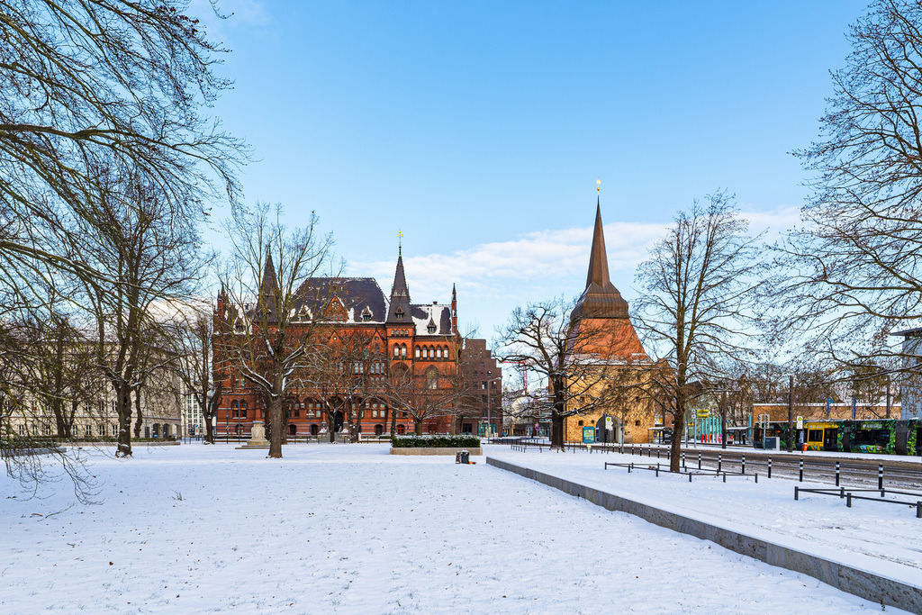 Blick auf das Ständehaus und das Steintor im Winter in der Hansestadt Rostock | Blick auf das Ständehaus und das Steintor im Winter in der Hansestadt Rostock.