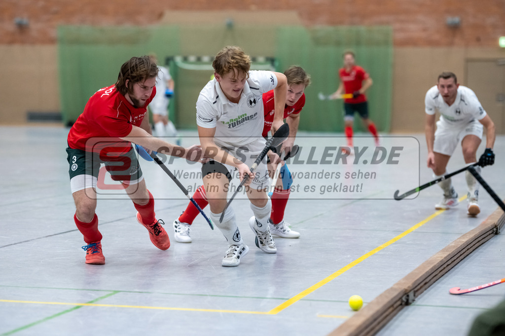 SFE_20230115_0127 | 1. Bundesliga Hockey Herren Schwarz-Weiss Neuss - Crefelder HTC am 15.01.2023 in  (Sporthalle Jahnerstrasse), Photo: Stephan Fehrmann 2022 (Sports-Gallery),Kossol Timo ( Crefelder HTC #3 ),Finn LangHeinrich ( Schwarz-Weiss Neuss #15 )