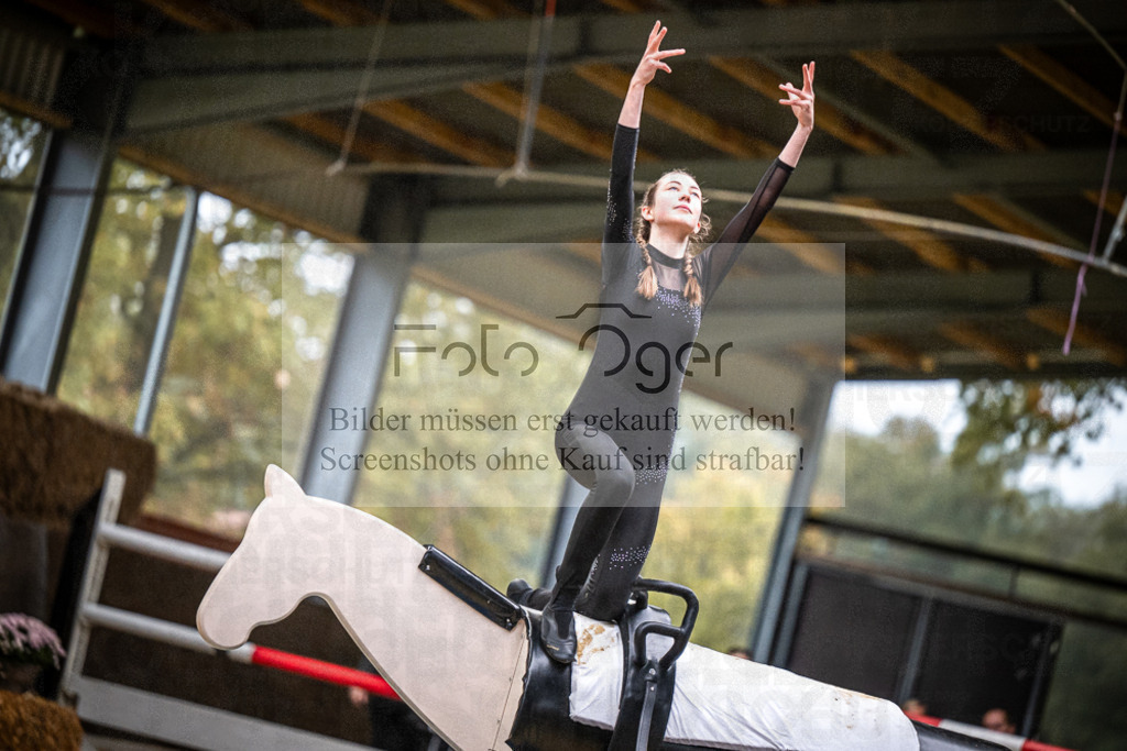 DOS_0552 | Entdecke hochwertige Reitturnierfotos von Foto Oger. Professionell, emotional und authentisch – jetzt Lieblingsmomente im Shop bestellen.Deutschlandweite Turnierfotografie. - Realisiert mit Pictrs.com