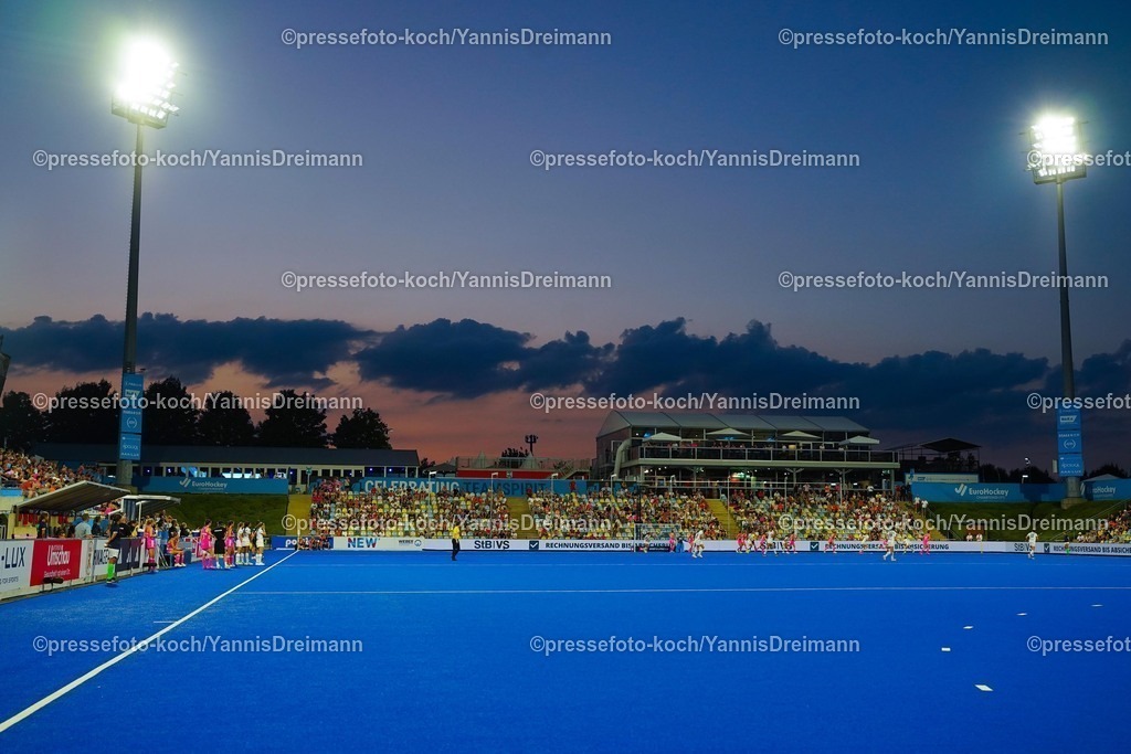 xydrx15082504055 | 15.08.2025, xydrx, Frauen EuroHockey Championship 2025, Halbfinale, Belgien - Deutschland, Sparkassenpark Mönchengladbach: Übersichtsbild, feature,