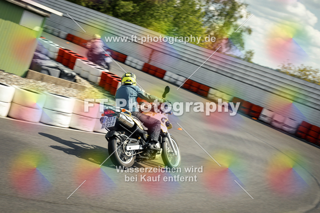OBK_Mai_Martina_Markus-11171 | Hier findet Ihr Bilder von Touristenfahrten auf der Nürburgring Nordschleife oder von anderen Veranstaltungen die ich besucht habe. Viel Spass beim Durch Schauen 