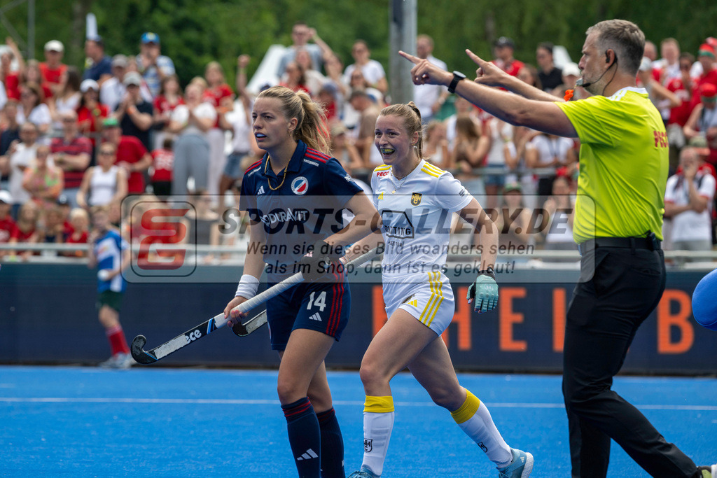 Final4_20250531-1300-Z09_2532 | Krefeld, Deutschland, 31.05.2025:  Feldhockey Final4 2025 – „Deutsche Feldhockey-Meisterschaften 2025“ im Gerd-Wellen-Hockeyanlage am 31.05.2025 in Krefeld, Deutschland. (Foto von Kramhöller/Fehrmann/Kaste)Krefeld, Germany, 31.05.2025: Feldhockey Final4 2025 – „Deutsche Feldhockey-Meisterschaften 2025“ in Gerd-Wellen-Hockeyanlage at 31.05.2025 in Krefeld, Deutschland. (Foto from Kramhöller/Fehrmann/Kaste)