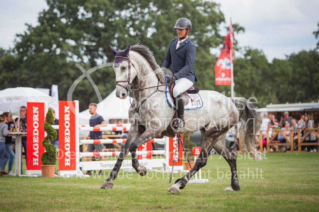 220715_LC_Youngster-S-619 | Deine schönsten Turniermomente als professionelle Fotos! Entdecke hochwertige Pferdesport-Fotografie im Online-Shop. Jetzt Fotos finden & bestellen!