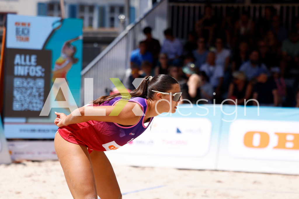 Obi BeachTour 2026 - Basel | BASEL, SWITZERLAND - JULY 18: ZOÉ FLÜCKIGER (SUI) during the Obi BeachTour 2026 match between BOSSART / ABBÜHL (SUI) and FLÜCKIGER / DEMIERRE (SUI) at Barfüsserplatz on July 18, 2026 in Basel, Switzerland. - Realisiert mit Pictrs.com