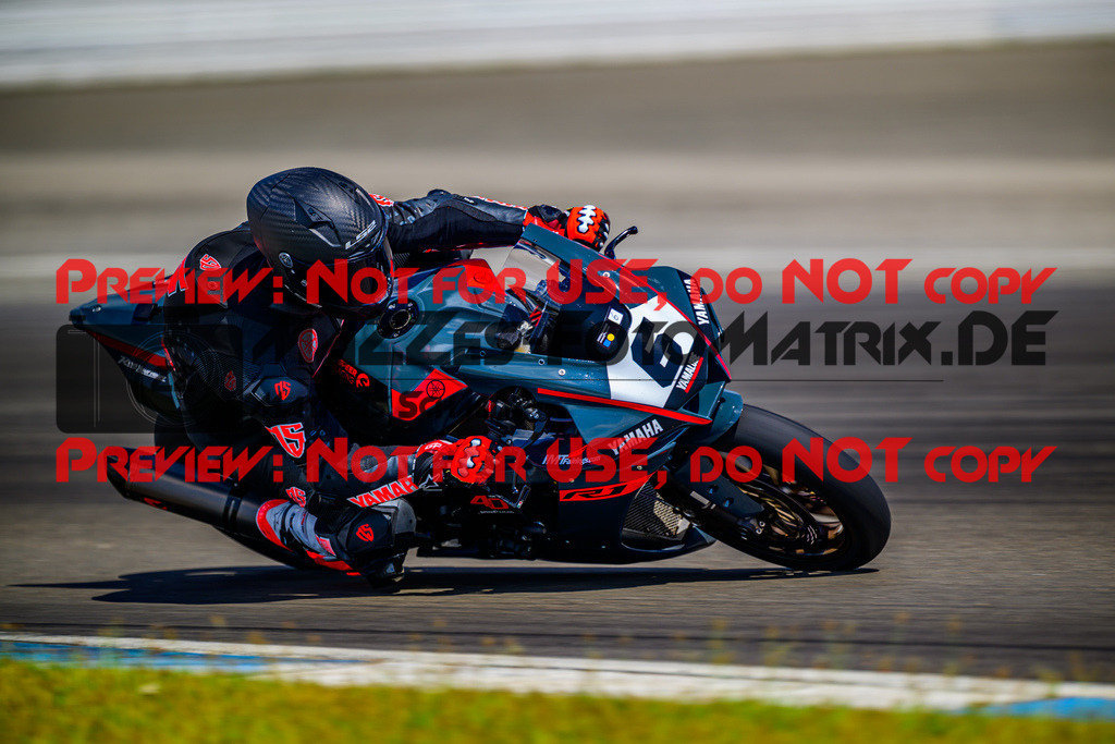 MaZZes_Fotomatrix_20250628_6007705_2103 | WEISS