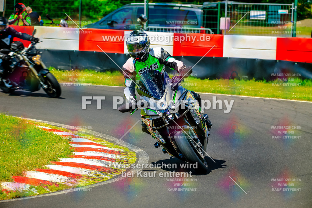 _NBG4342 | Hier findet Ihr Bilder von Touristenfahrten auf der Nürburgring Nordschleife oder von anderen Veranstaltungen die ich besucht habe. Viel Spass beim Durch Schauen 