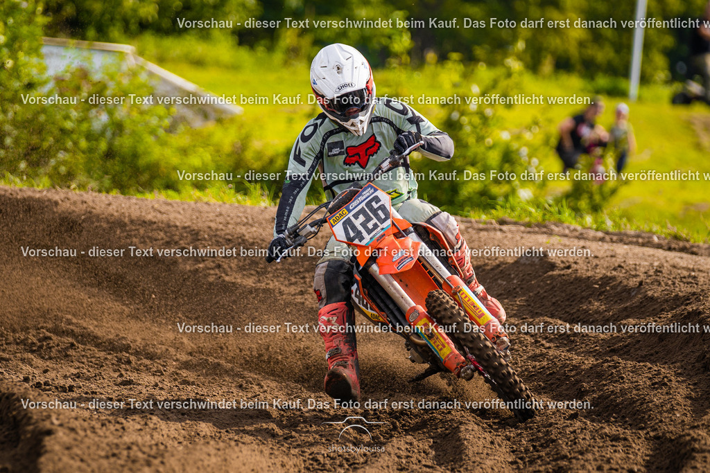 09_21_LM_Schenkenhorst-8353 | Sportfotografin aus Berlin-Brandenburg mit Fokus auf Motocross. Ich halte deine sportliche Leistung und echte Emotionen auf und neben der Strecke professionell fest. Entdecke die Fotos von deinem Rennen und bestelle sie direkt hier im Shop.