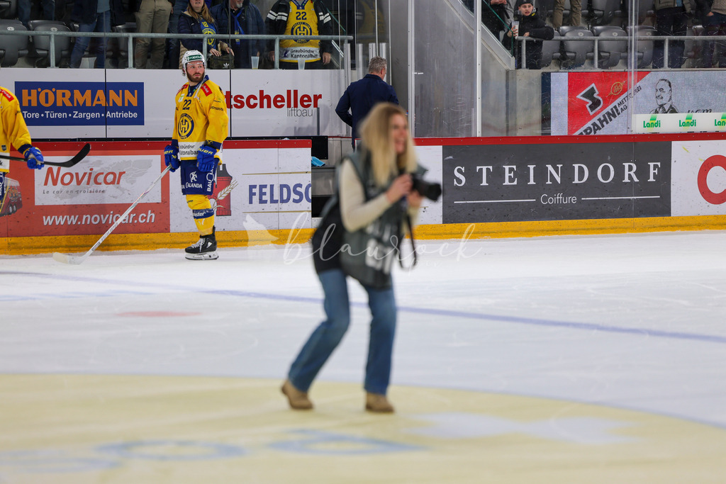 EHCB vs HCD 20260106_wb-0951 | Sportbilder, Sportfotograf, Hochzeits- und Eventfotografin, Flugshows, Portraits und Tiershooting, Aviation, Downhill, Nationalleague, Swissleague, International