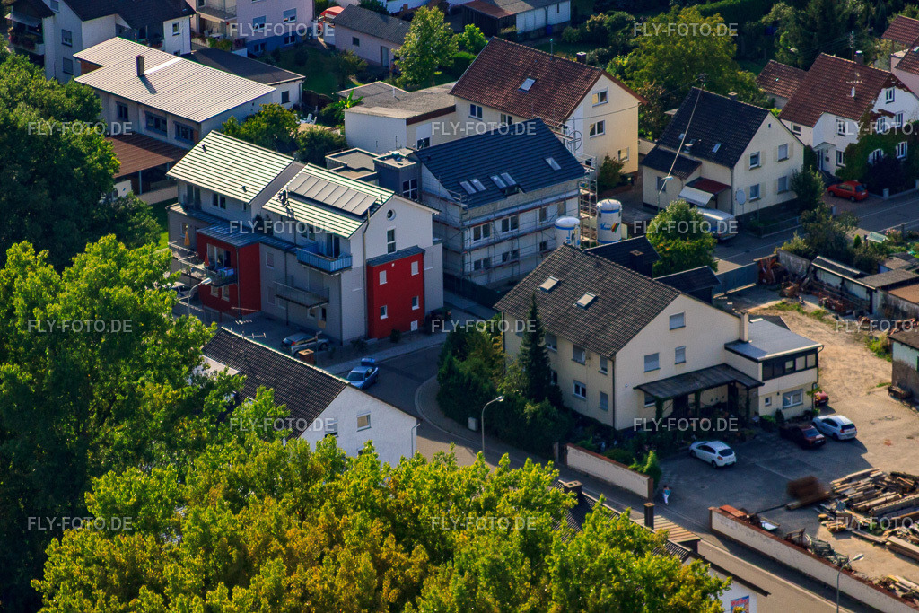 Ecke Waldstraße-/Elsässer Straße | Luftbild: Ecke Waldstraße-/Elsässer Straße in Kandel im Bundesland Rheinland-Pfalz in Deutschland. Foto: IMG_44852.jpg vom 03.09.2011 durch Werner Riehm/FLY-FOTO.de - Realisiert mit Pictrs.com