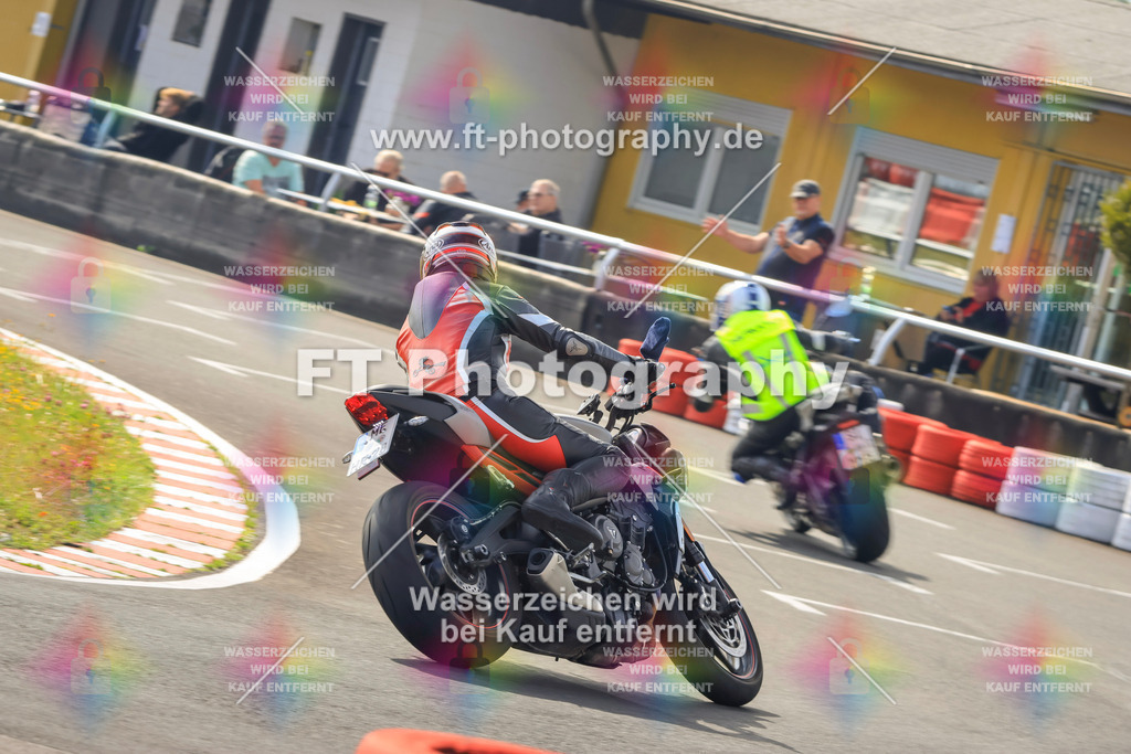 _DSK2098 | Hier findet Ihr Bilder von Touristenfahrten auf der Nürburgring Nordschleife oder von anderen Veranstaltungen die ich besucht habe. Viel Spass beim Durch Schauen 