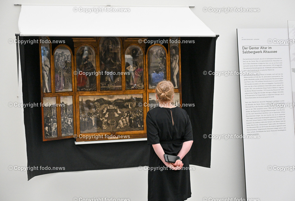 Lentos Kunstmuseum_ Die Reise der Bilder_ Hitlers Kulturpolitik_ 19.03.2024-26 | 19.03.2024, Linz, AUT, Lentos Kunstmuseum, Die Reise der Bilder, Hitlers Kulturpolitik, Kunsthandel und Einlagerungen in der NS-Zeit im Salzkammergut, im Bild Ausstellung, Sammlung, Leihgaben, Bilder, Kunstwerke

Der Genter Altar im Salzbergwerk Altaussee